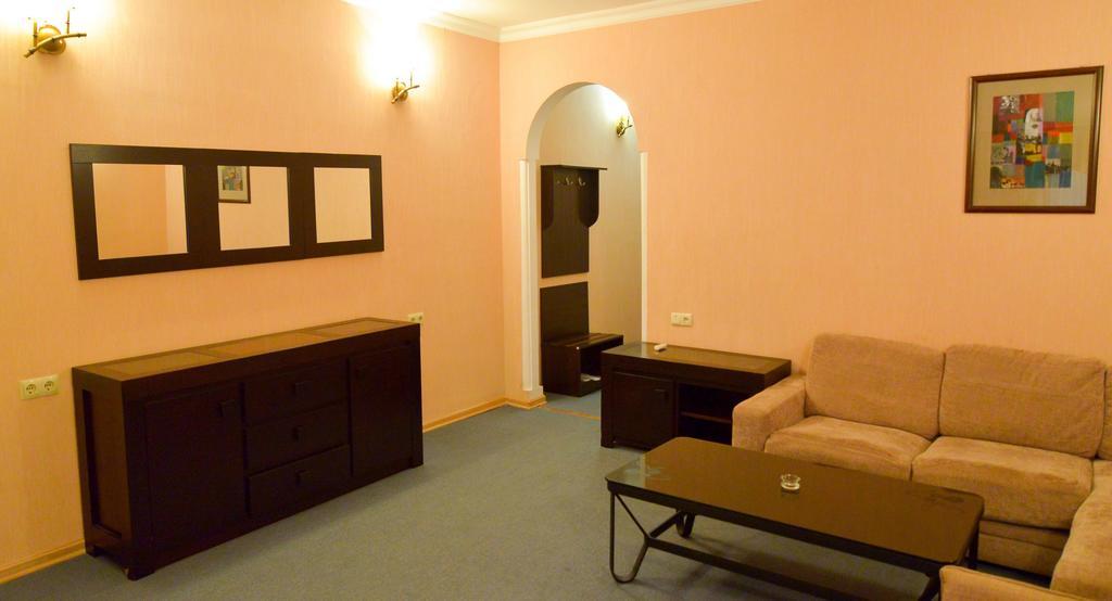 Hotel Old Town クタイシ 部屋 写真