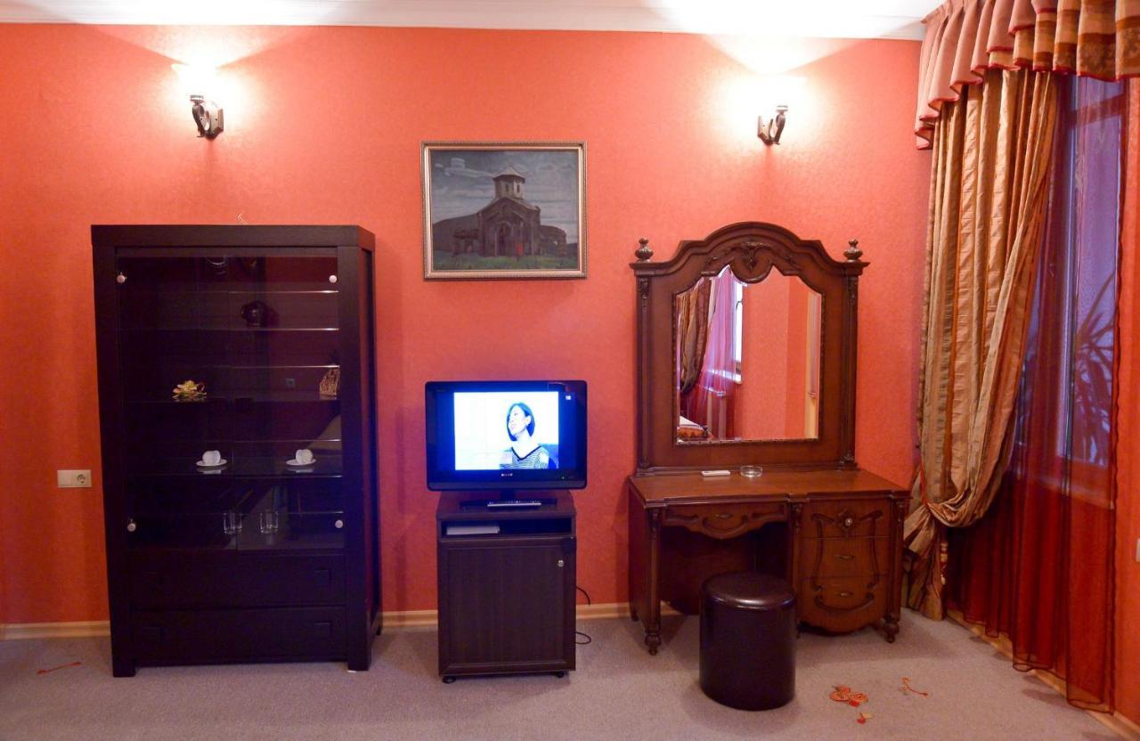 Hotel Old Town クタイシ エクステリア 写真