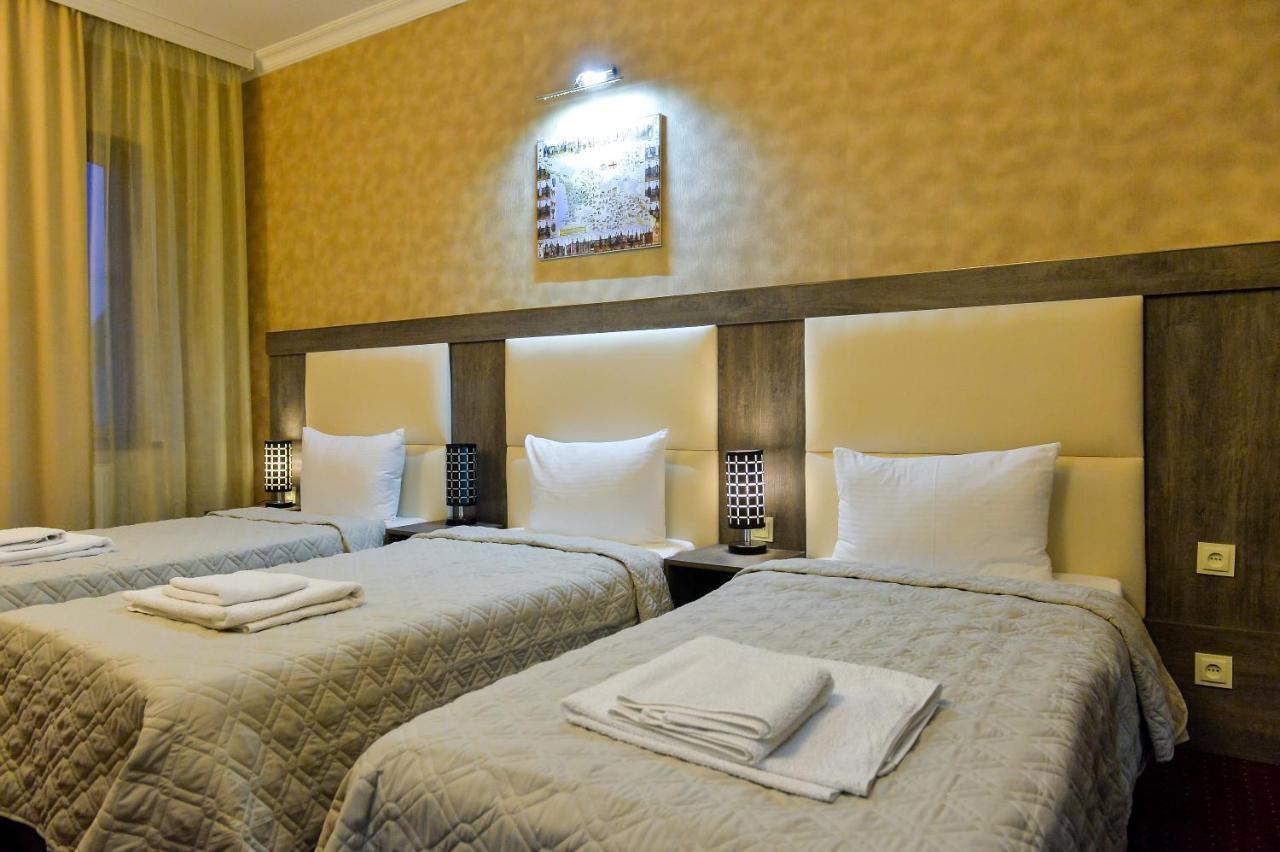 Hotel Old Town クタイシ エクステリア 写真